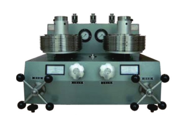 高靜壓氣體差壓活塞式壓力計